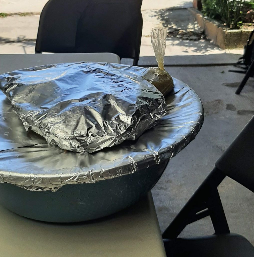 Después de la Ruta de Cenotes en Bejil-Ha te espera una empanada deliciosa