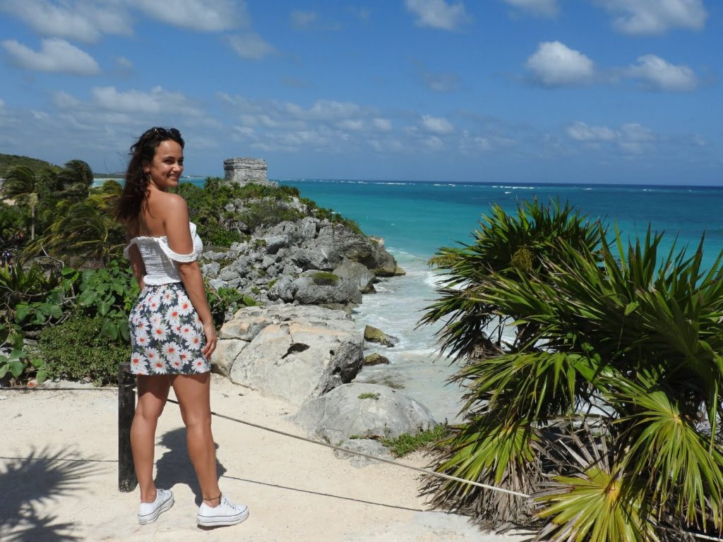 Pasear por las ruinas mayas de Tulum es uno de los Top 10 planes baratos e instagrameables en Tulum para 2 días